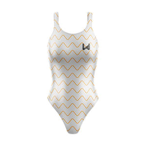 Maillot de bain une pièce professionnel personnalisé pour femme, écologique, imprimé floral, logo frontal, extensible, séchage rapide, avec bretelles en V - Product Image 1