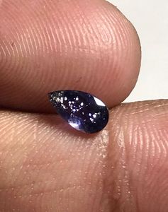 Iolite bleue magnifique et éclatante, pierre de soleil taille poire. - Product Image 2