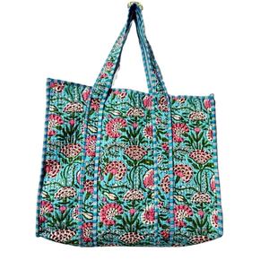 Bolso Tote de Hombro Acolchado Hecho a Mano en Barmer, Textil Rajastaní, Multicolor con Adornos Florales y Cierre de Cremallera - Product Image 1