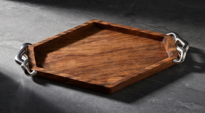 Bandeja de Servir Hexagonal de Madera de Mango con Acabado en Nogal, Borde Elevado y Asas Metálicas Plateadas - Product Image 5