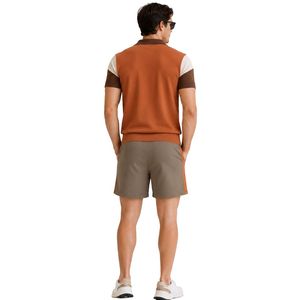 Ensemble polo et short pour homme en brun rouillé et taupe, design de poche contrastée, tenue décontractée d'été en deux pièces, logo personnalisé - Product Image 2