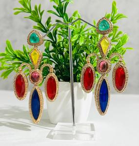 Pendientes colgantes geométricos multicolor de lujo, chapados en oro con diamantes de imitación, joyería de moda para mujer, para novias y bodas. - Product Image 1