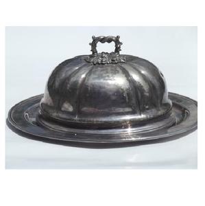 Plato para Mantequilla de Acero Inoxidable de Estilo Vintage con Diseño Personalizado, Color Plateado Metálico, Aspecto Brillante, Ideal para la Mesa de la Cocina - Product Image 1