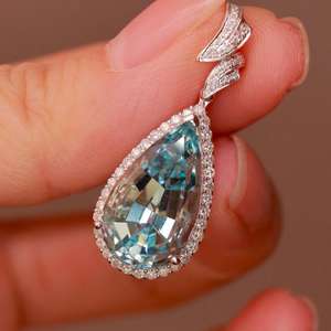 Pendentif en forme de larme en aquamarine Santa Maria fait à la main, pavé d'or blanc 18 carats, bijoux fins de luxe, cadeau élégant pour femmes - Product Image 4