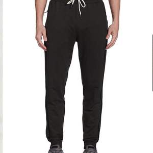 Survêtement streetwear personnalisé avec logo, taille européenne, 100% polyester polaire, à capuche, entièrement zippé, pour l'entraînement et le jogging en hiver - Product Image 4