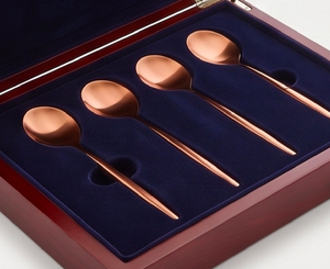 Ensemble de 4 cuillères à dessert en cuivre, design minimaliste, finition miroir, résistantes à la rouille, couverts en métal pour usage domestique - Product Image 6