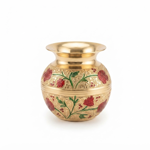 Jarrón decorativo Kalash de latón hecho a mano con grabado floral, decoración tradicional india para el hogar, maceta de metal para Pooja y regalo. - Product Image 1