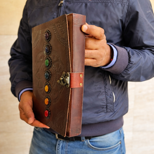 NEW ERA Libro de Cuero Genuino Grande Hecho a Mano, Estilo Grimoire Vintage, Libro de Invitados Rústico para Bodas, Papel con Borde Irregular Cosido - Product Image 3