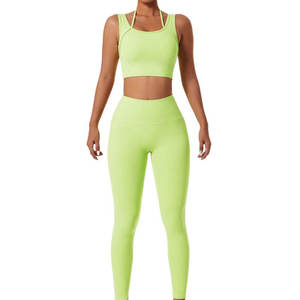 Ensemble de yoga pour femmes, 2 pièces, haut court vert lime, leggings taille haute longueur intégrale, dos nageur, sans couture, en spandex et polyester - Product Image 4