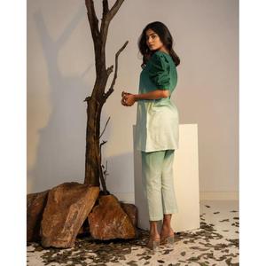 Ensemble Kaftan Ombré Vert pour Femme avec Manches Évasées et Pantalon Long Taille Naturelle – Tenue Décontractée Lavable de Créateur - Product Image 4