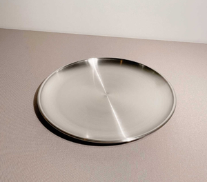 Assiette de service en métal argenté pour la restauration et l'hôtellerie, vaisselle moderne résistante au lave-vaisselle pour la maison et la cuisine, best-seller - Product Image 1