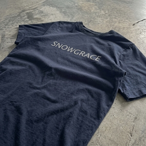 T-shirt Snowgrace pour homme, 100% coton jersey, col rond, coupe ample, manches courtes, 280g, uni, imprimé sur mesure avec logo sur le devant - Product Image 2