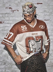 Camiseta Deportiva sin Mangas para Hombre, Cuello en V, Logotipo Estampado en la Parte Delantera, Transpirable, Cómoda, Ecológica, de Secado Rápido, para Entrenamiento y Uso Casual - Product Image 2