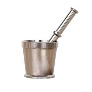 Skies Trader Ensemble mortier et pilon en bois d'acacia de qualité supérieure, à grain nervuré, moulin à poivre manuel, presse-ail, outil à épices professionnel - Product Image 5