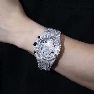 Montre Hip Hop de Luxe Entièrement Sertie de Diamants – Montre Tendance Entièrement Bling Bling - Product Image 3