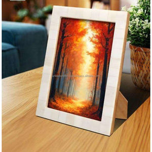 Cadre photo en bois fait main avec incrustation de mosaïque en résine noire, décoration abstraite moderne - Product Image 2