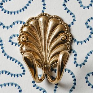 ตะขอแขวนผ้าขนหนู ตะขอแขวนเสื้อผ้า ตะขอคู่ ทำจากสแตนเลส ทนทานต่อการเกิดสนิม ใช้ได้ทั้งในบ้านและโรงแรม - Product Image 6