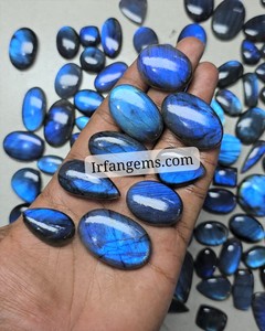 Natural <b>Labradorite</b> Lot Blue Stone Free Size Smooth Mix Shape Cabochon Natural Semi-Precious Gemstones Supplier at Factory Price - Product Image 6