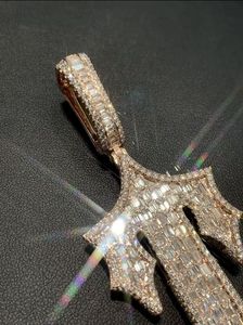 Colgante de Cristal con Forma de Espada, Chapado en Oro de 18K, Aleación, Estilo Hip Hop Unisex, Amuleto, Joyería, Regalo - Product Image 3