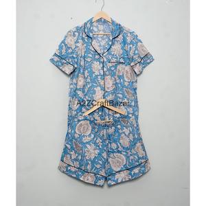 Conjunto de Pijama de Algodón Indio para Mujer, Cómodo, Transpirable y de Secado Rápido, para Verano, Incluye Pantalones Cortos y Camiseta - Product Image 1