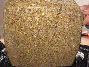 Silage de Cáscara de Piña Fermentada, Precio de Fábrica, Estándar Internacional, Empacado en Bolsa Jumbo de 500 kg, Superventas - Product Image 2