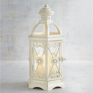 Farol de metal y vidrio de diseño clásico con acabado blanco para decoración de iluminación en el hogar, bodas y Navidad. Faroles de pie en oferta. - Product Image 2