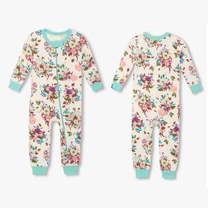 ชุดบอดี้สูทเด็กอ่อน 100% ผ้าฝ้าย นุ่มสบาย เป็นมิตรกับสิ่งแวดล้อม พร้อมซิปสองทาง แบบยูนิเซ็กซ์ ลายตารางหมากรุก สำหรับฤดูหนาว ผลิตในบังกลาเทศ - Product Image 3