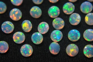 Ópalo Welo Etíope Natural Genuino, Corte Brillante Facetado de 4mm, Gema Suelta, Piedra de Nacimiento de Octubre, Multifuego, para Joyería - Product Image 4