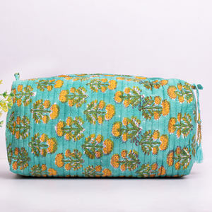 Bolsa de Maquillaje Floral Portátil de Viaje, Personalizada de Fábrica, Bordada a Mano, Impermeable, con Estampado, Suave y Acolchada, para Cosméticos - Product Image 3