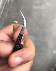 Pince à cils noire à 90 degrés emballage Marque privée Extensions de cils en acier inoxydable Pince à épiler à pointe en fibre Pince à cils personnalisée - Product Image 5