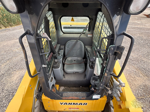 Cargadora Compacta S270V 2019 de Dos Velocidades y Alto Flujo con Cabina Cerrada, Máquina de Construcción de Alto Rendimiento - Product Image 4