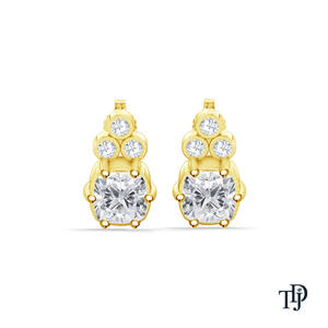 Boucles d'oreilles pendantes en or 18 carats avec diamant de laboratoire taille coussin à six griffes et ensemble trio - Product Image 5