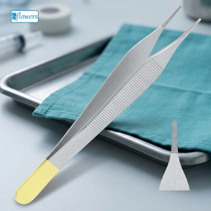 Pinces à tissus Adson en acier inoxydable chirurgical avec poignée jaune, modèle F5-346, 12 cm, certifiées CE Classe I pour interventions médicales - Product Image 3