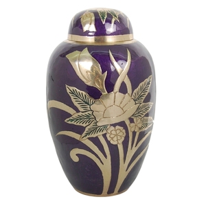 Nueva Urna Funeraria de Latón Macizo en Color Morado Perla Suave, Recipiente Conmemorativo Grande con Detallados Flores Plateadas Grabadas - Product Image 4