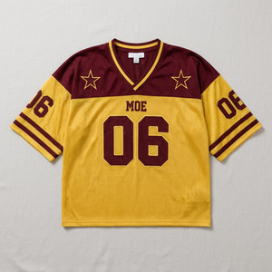 Camiseta Deportiva Retro Unisex de Alta Calidad, Estilo Oversize con Hombros Caídos, Diseño Clásico de Fútbol Americano, Personalizable con Número en Relieve - Product Image 5