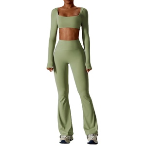 Vêtements de sport de yoga en gros, ensemble 2 pièces, haut de sport à manches longues pour homme, leggings de yoga respirants, séchage rapide, spandex/polyester - Product Image 2