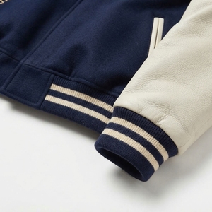 Chaqueta Varsity de Materiales Mixtos, Chaqueta Bomber Informal, Combinación Original de Tela de Lana, Poliéster/Algodón, Cuello Redondo, Botones a Presión, Letras - Product Image 4