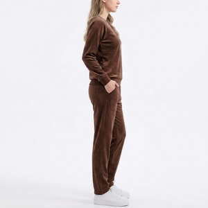 Conjunto de Dos Piezas Personalizado con Logotipo para Mujer, Sudadera Cómoda Informal y Pantalones Relajados - Product Image 3