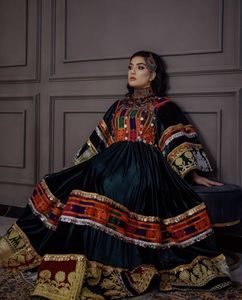 Robe de soirée formelle pour femme, style bohème, coupe trapèze, longueur ras du sol, col montant, manches chauve-souris, broderie en velours afghane personnalisée - Product Image 5