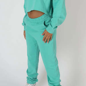 Conjunto Deportivo Corto para Mujer, con Logotipo Personalizado, Sudadera con Capucha y Pantalones Jogger, de Algodón y Felpa, para Invierno - Product Image 4