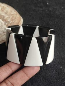 Brazalete de Resina Artístico Creativo, Forma Redonda, Diseño Personalizado para Bodas, Accesorios de Moda para Chicas, para Uso en Fiestas, por UO - Product Image 5