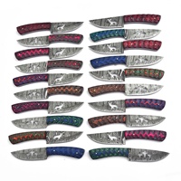 Lot de 20 couteaux de chasse Skinner en acier Damas avec étui en cuir, lame pleine de 7 pouces, vente en gros, manche en bois Pakka
