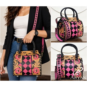 High Quality Luxury Fashion Hand Tooled Leather <b>Small</b> Speedy <b>Bag</b> Lightweight Pink & <b>Black</b> Checkered Travel Duffle <b>Bag</b> for Unisex - Product Image 1