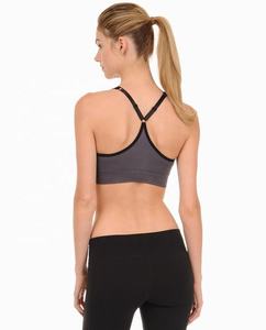 Ensemble de yoga respirant pour femme : Soutien-gorge de sport à col en V et bretelles croisées, couleur unie, sans couture, et leggings taille haute pleine longueur - Product Image 3