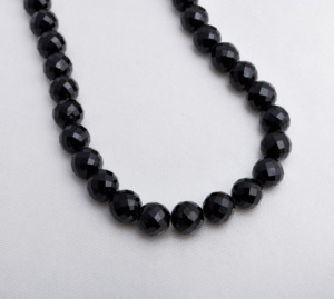 Cuentas facetadas de espinela negra natural de 8 mm a 9 mm, naturales, para la elaboración de joyería fina, cuentas de piedras preciosas - Product Image 2