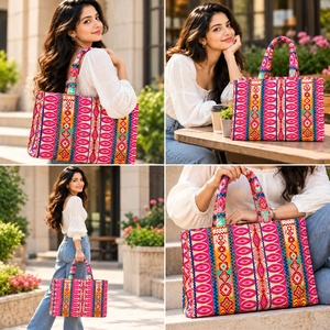 Bolso Tote de Lona con Paneles Estilo Bohemio, Diseño de Rayas Multicolor, Abierto por Arriba, para Todas las Temporadas - Product Image 2