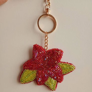 Lote de llaveros personalizados hechos a mano con letras de cuentas y bordado de semillas, colgante con nombre personalizado, accesorio DIY para bolso, regalo - Product Image 1