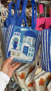 กระเป๋าโท้ทประดับลูกปัดสุดเก๋พร้อมลวดลายปักมืออย่างประณีต - Product Image 4