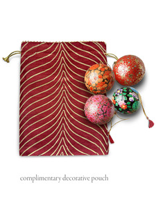 Adornos Navideños de Papel Pintados a Mano, Bolas Tradicionales para Colgar, Decoración Festiva Multicolor con Diseño Floral, Elegantes y de Alta Calidad - Product Image 2