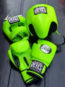 Guantes de Boxeo MMA de Cuero Premium de Alta Calidad Estilo Mexicano Personalizados con Cierre de Gancho y Bucle, Protector de Cabeza y Protector Inguinal - Product Image 6